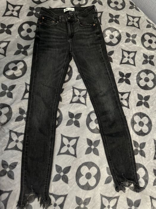 Джинсы Guess Zara