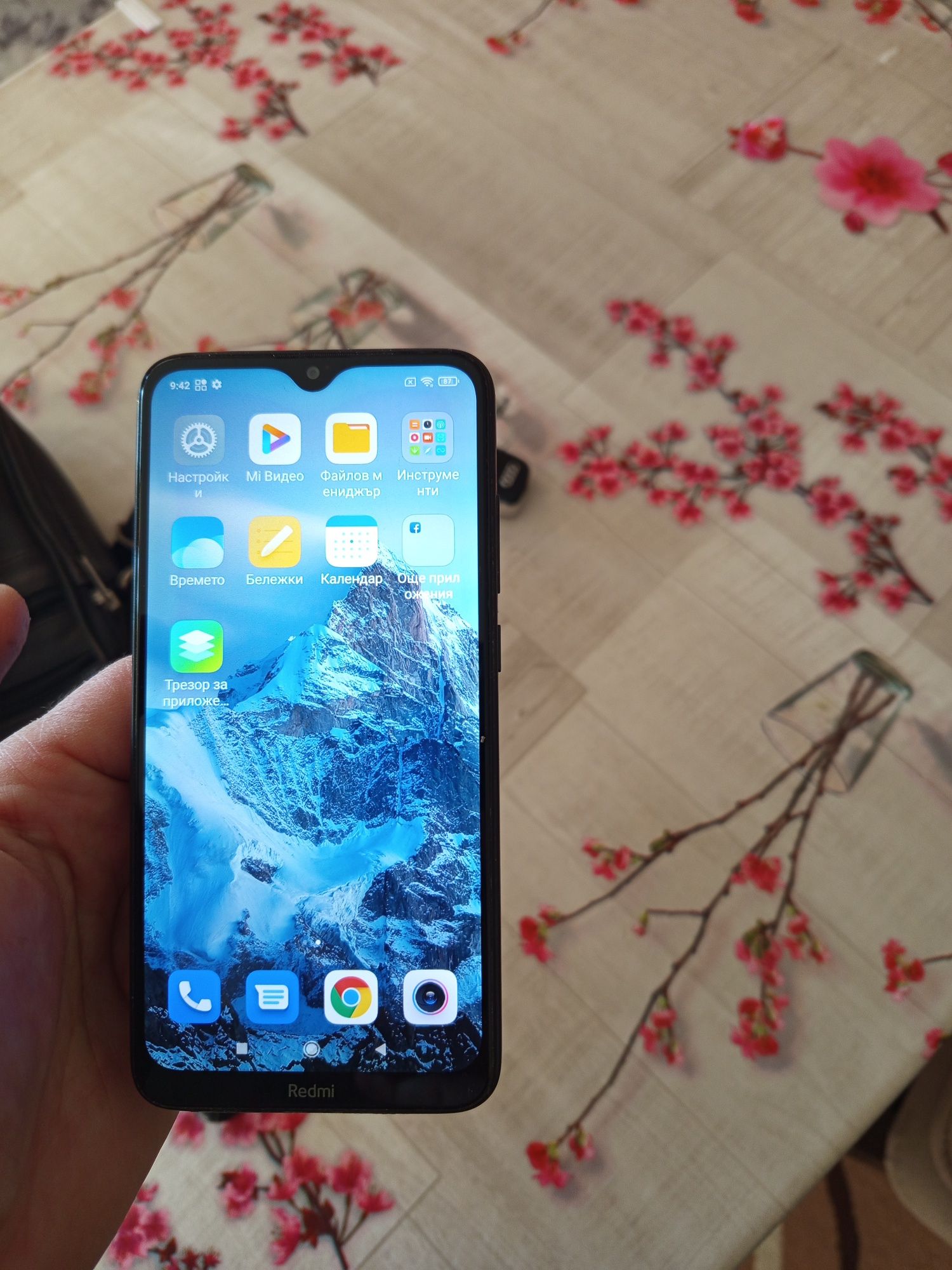 Телефон Xiaomi redmi 8