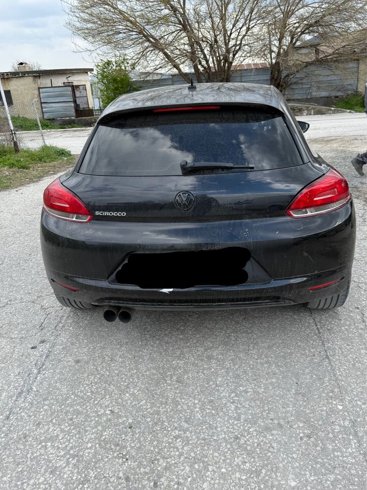 За Части Volkswagen Sirocco 1.4tfsi 2010g ръчка код мотор CGG