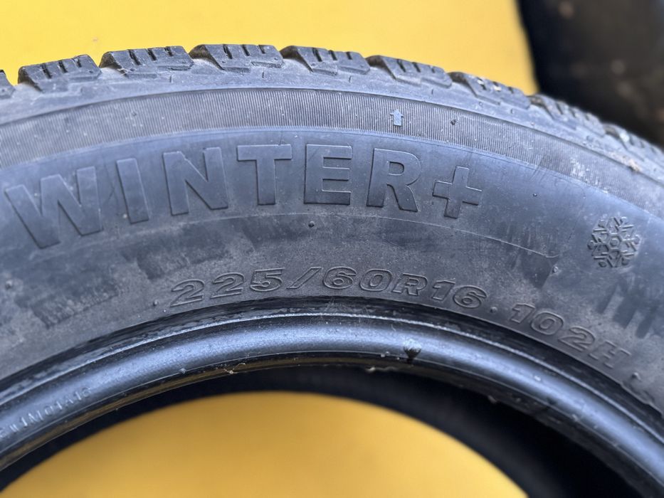 Anvelope de iarna 215/60/R16