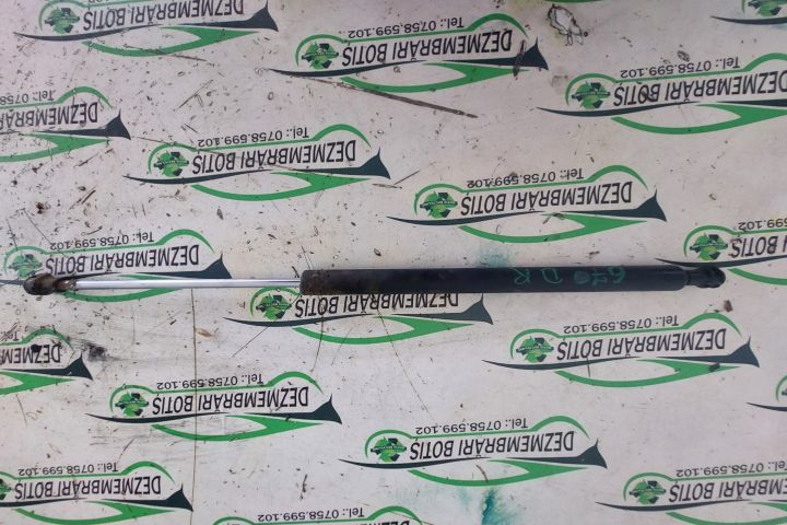 Amortizor hayon dreapta Renault Laguna prima generatie (facelift)