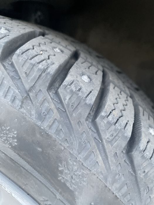 Зимня резина с дисками вияти