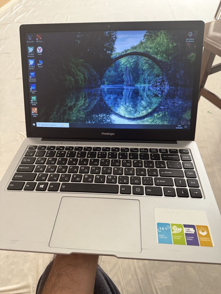 Prestige Smartbook 141 C6