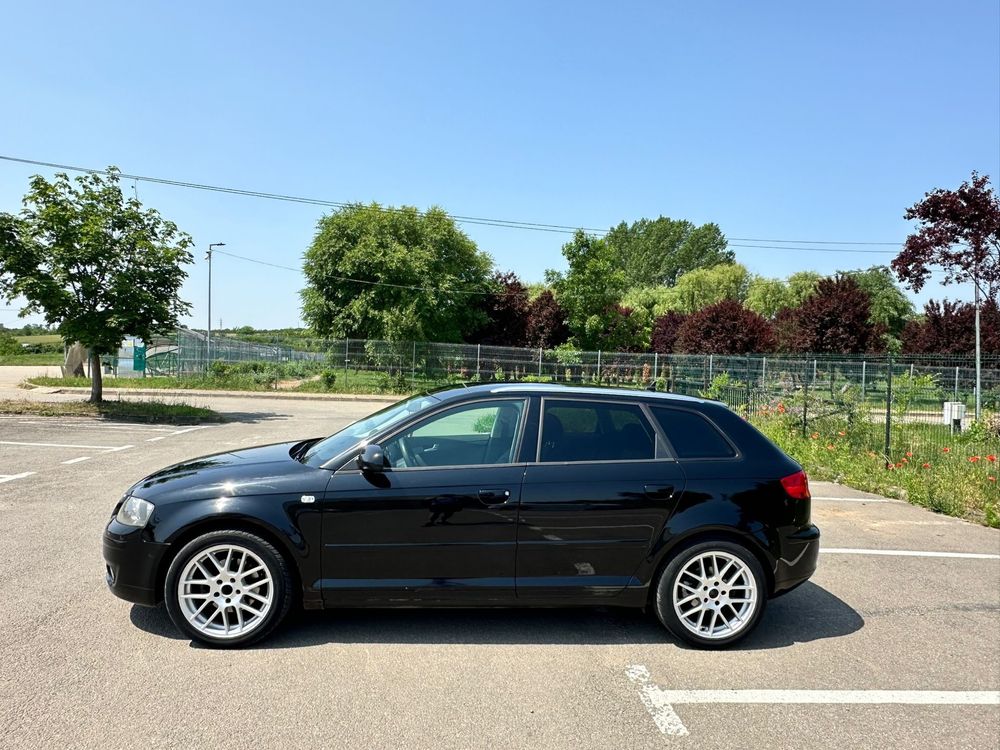 Vand Audi A3 negru