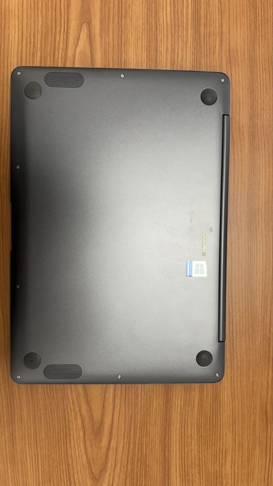 Asus Notebook UX430U.