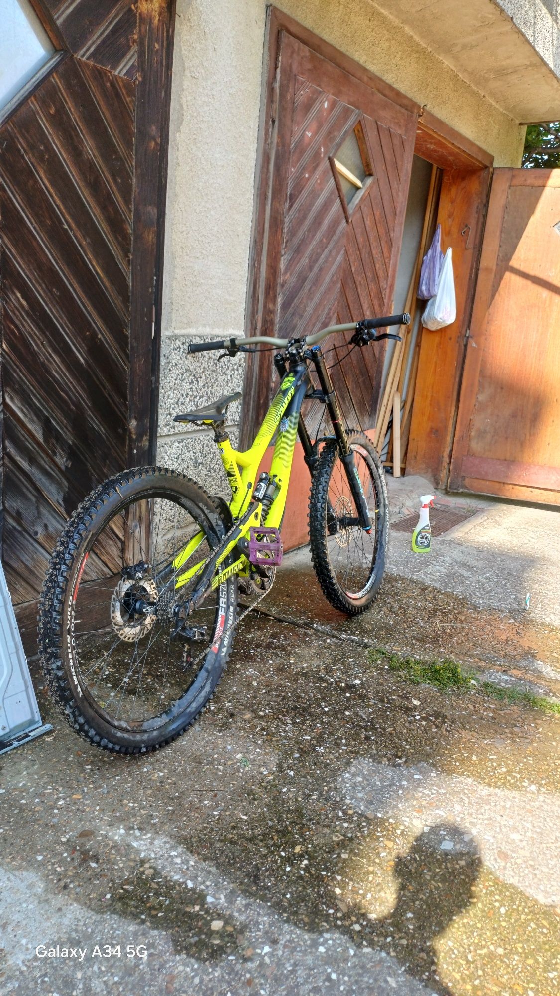 Commencal Supreme V4