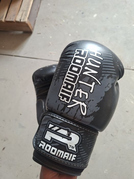 Продам боксерские перчатки