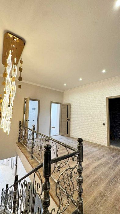 Продается дом 7 комнат Мирабадский район, Ор-р Азербайджанский центр