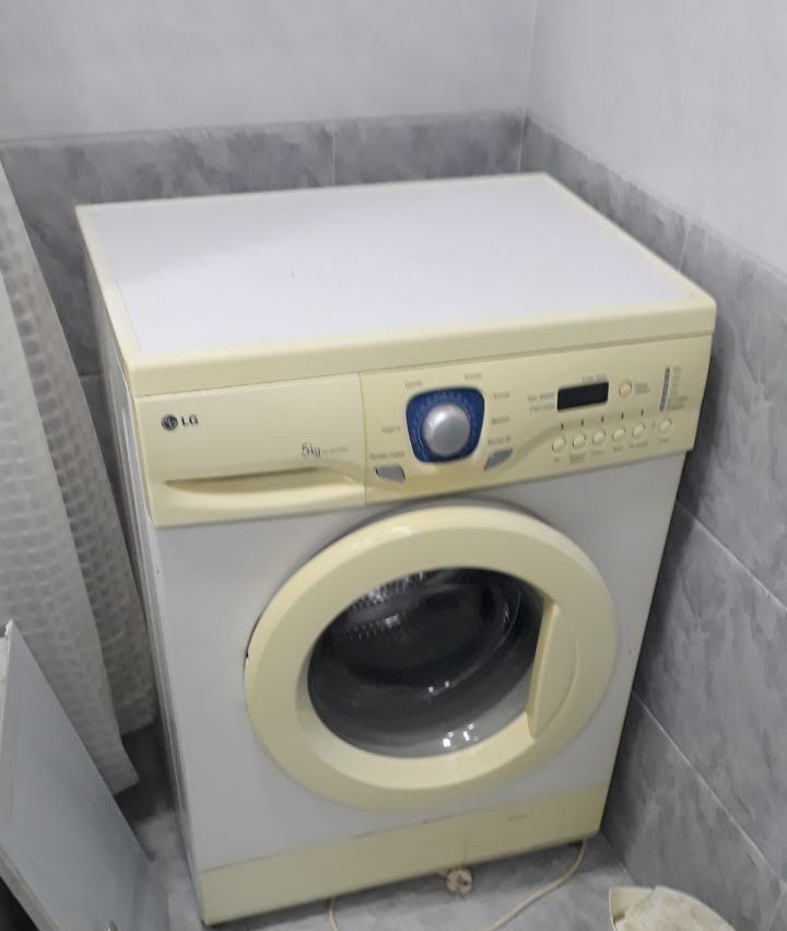 Продам стиральную машину LG 5kg