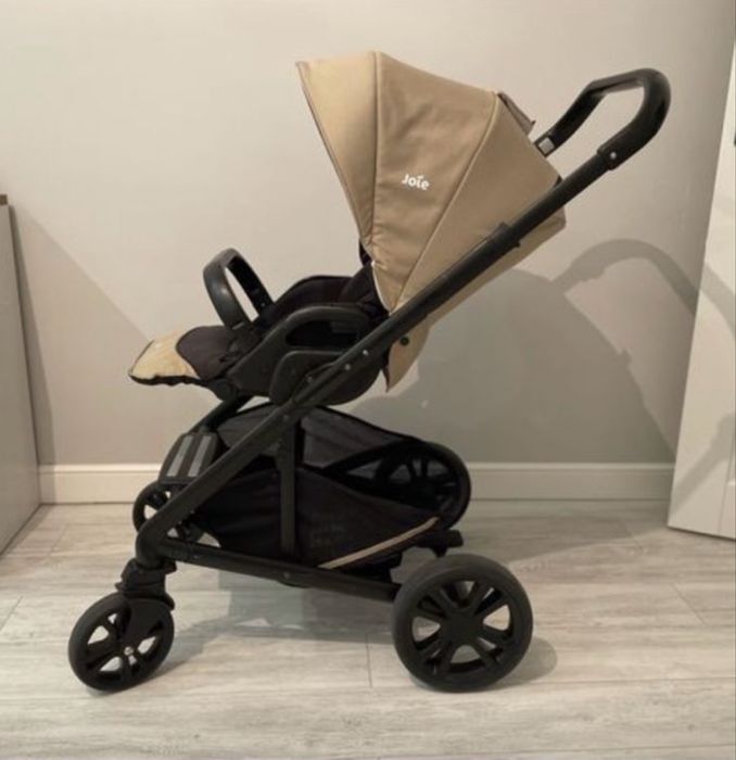 Прогулочная коляска Joie Chrome Sandstone