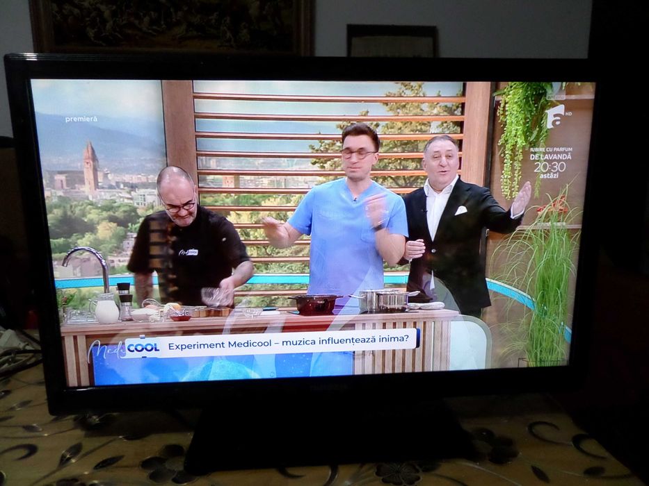Tv led cu Dvd Telefunken 60cm, telecomanda, perfecta stare functionare