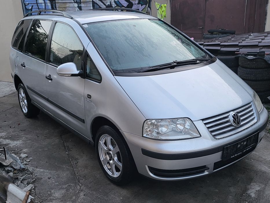 Sharan Anul 2010 1.9 tdi 116cp 7 locuri Clima funcțional Jante alum