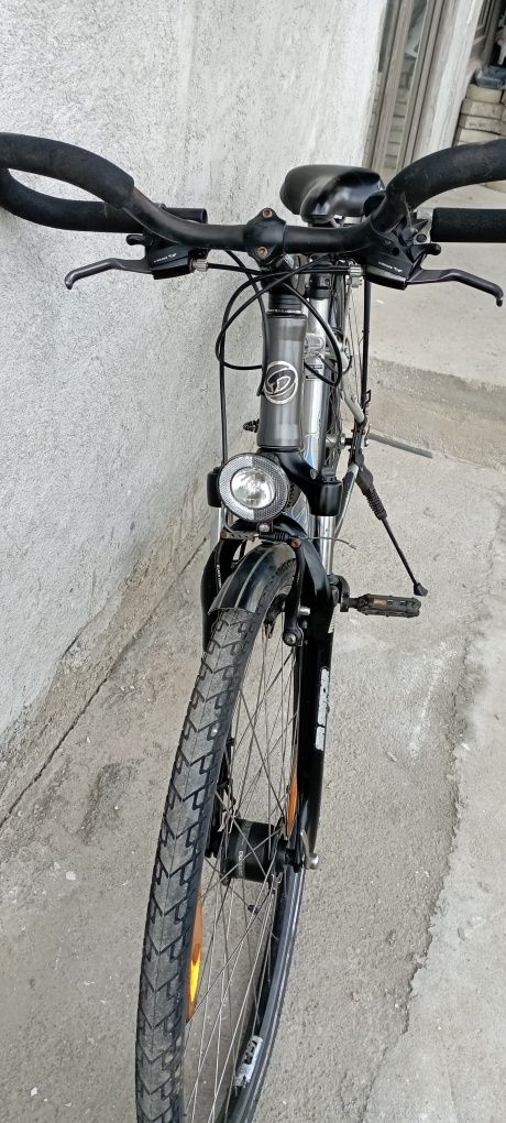 Vând bicicleta cadru aluminiu