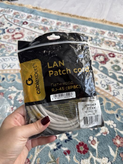 Кабель не знаю для чего)