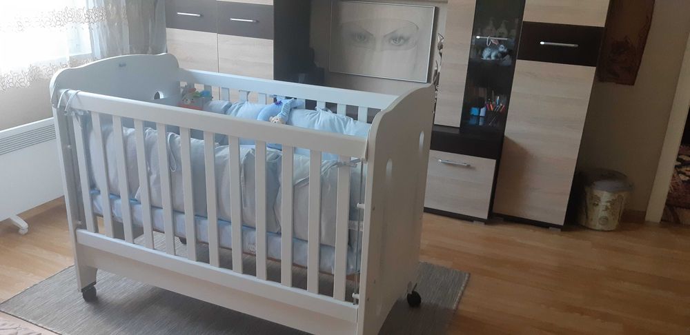 Детска кошара на 3 нива и подвижна страна