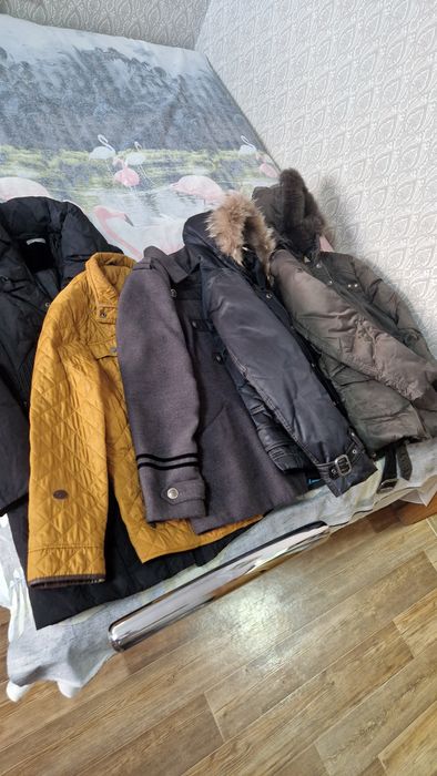 Много Курток, пальто, пуховиков, распродажа, разгружаю гардероб