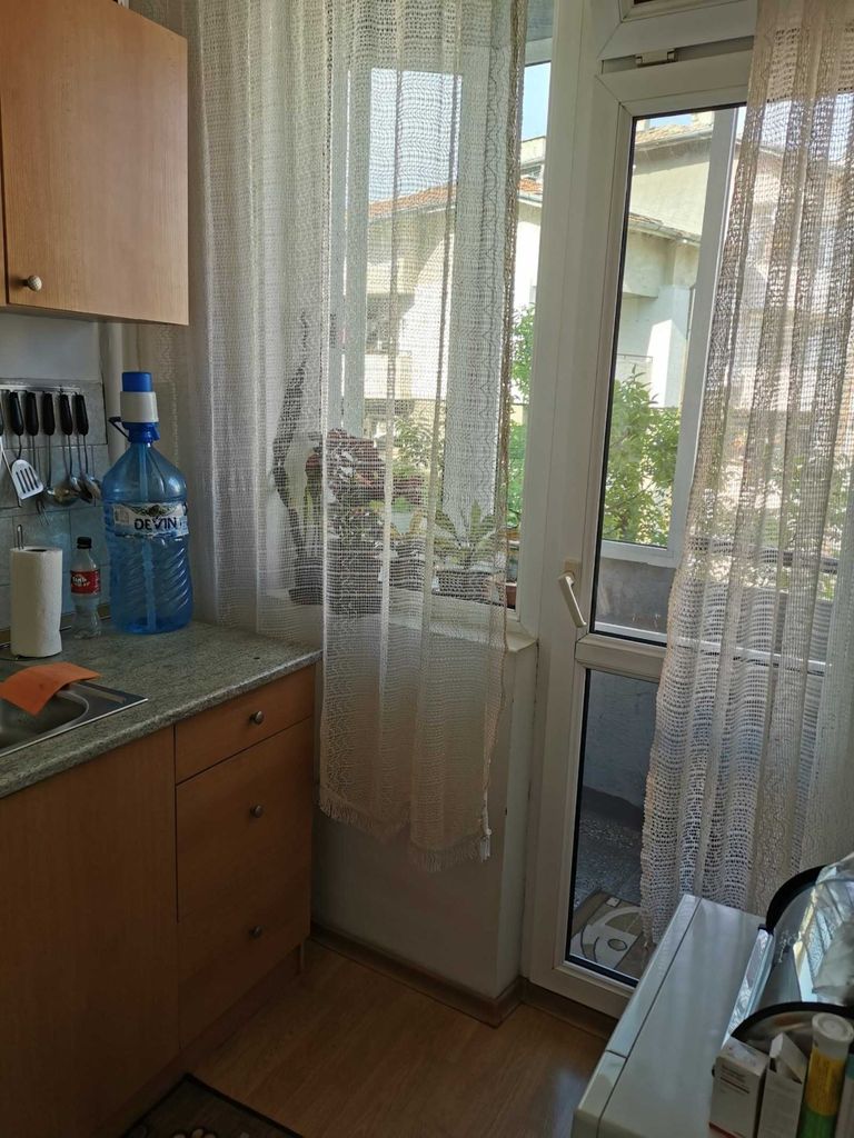 Продава се Тристаен апартамент в Айтос - 101 кв.м за 996 €/кв.м - Снимка #2