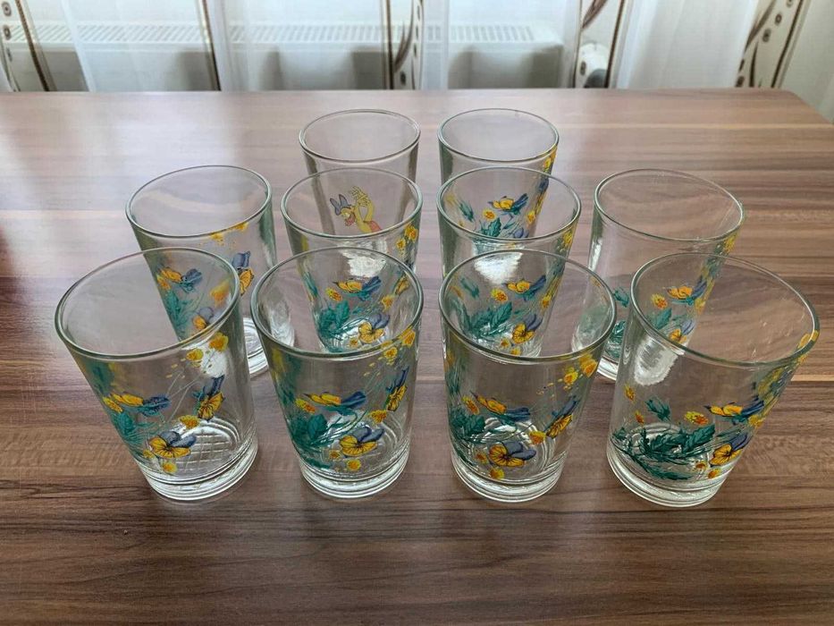 set pahare cu motive florale