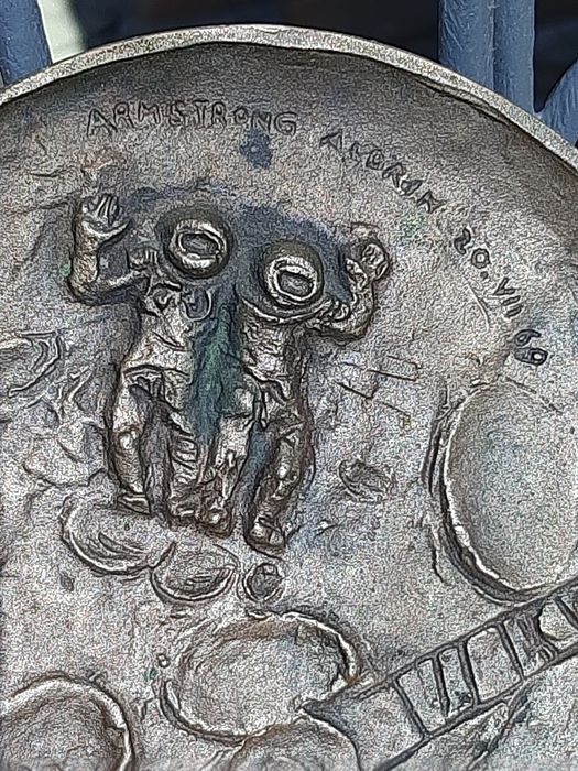 Vând farfurie aniversare Bronz