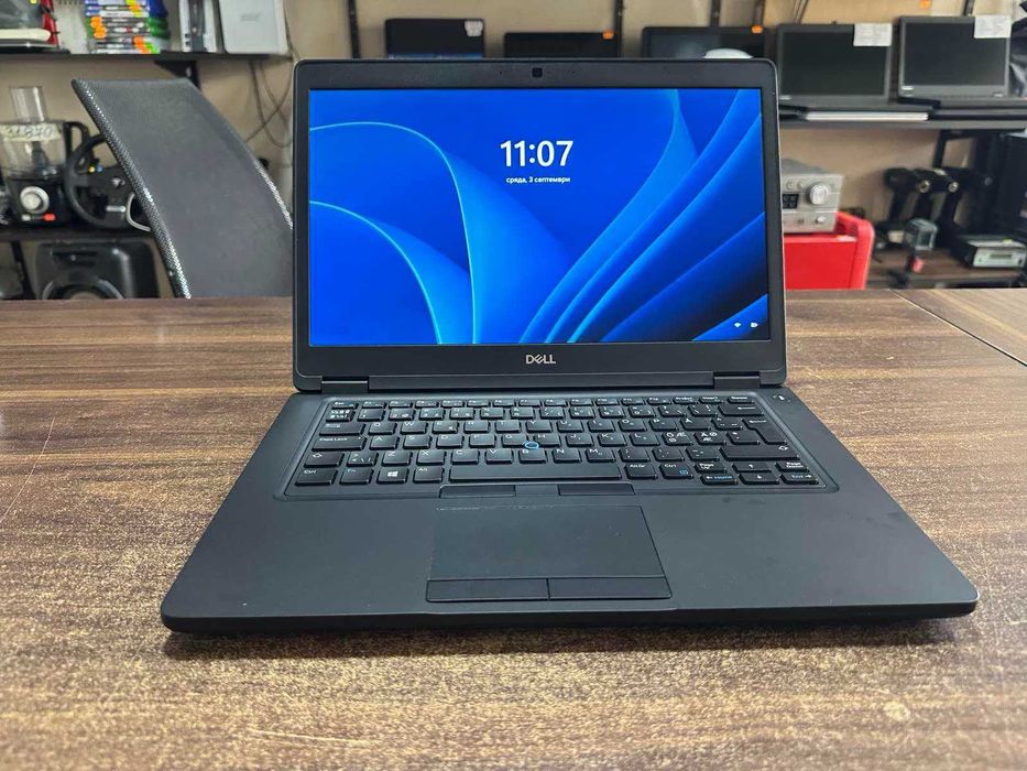 Лаптоп Dell Latitude 5490
