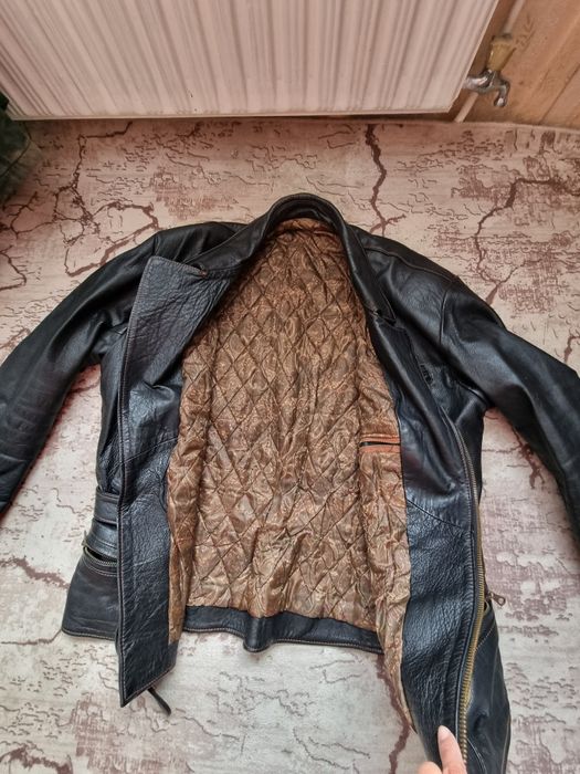 Кожени елеци и якета