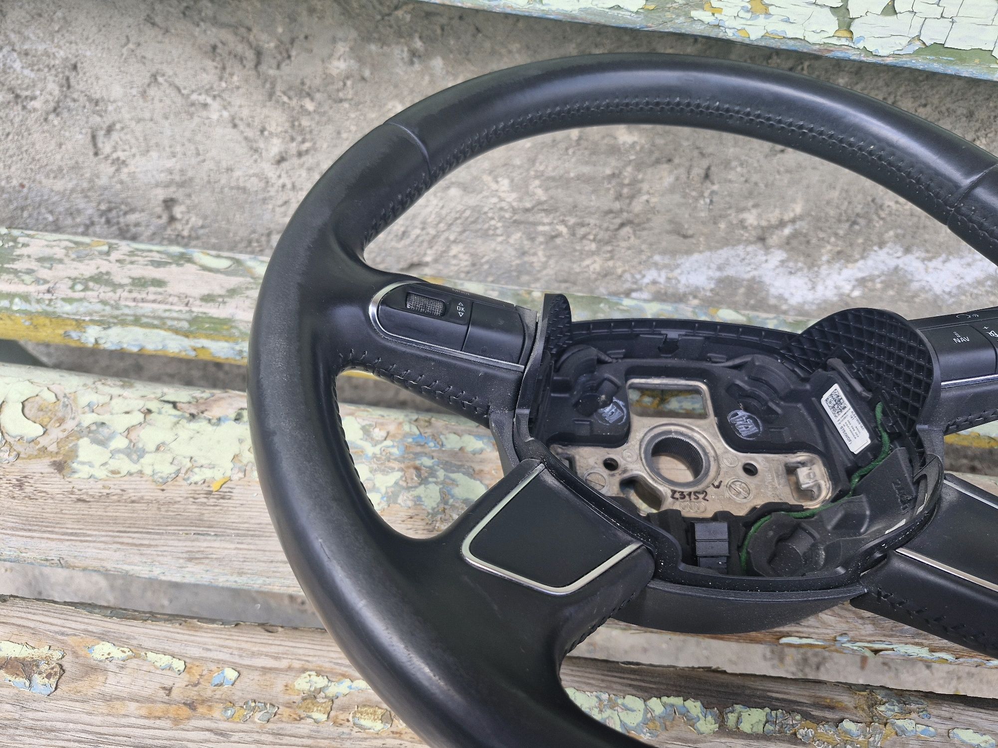 Волан и Airbag Audi A4 B8.5 2012