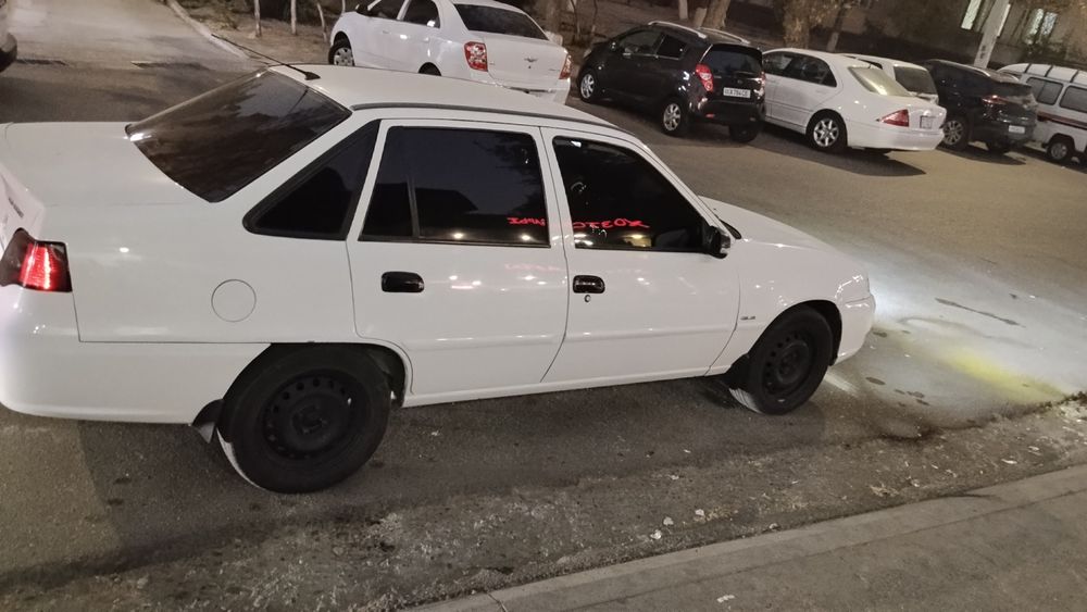 Продается нексия 2