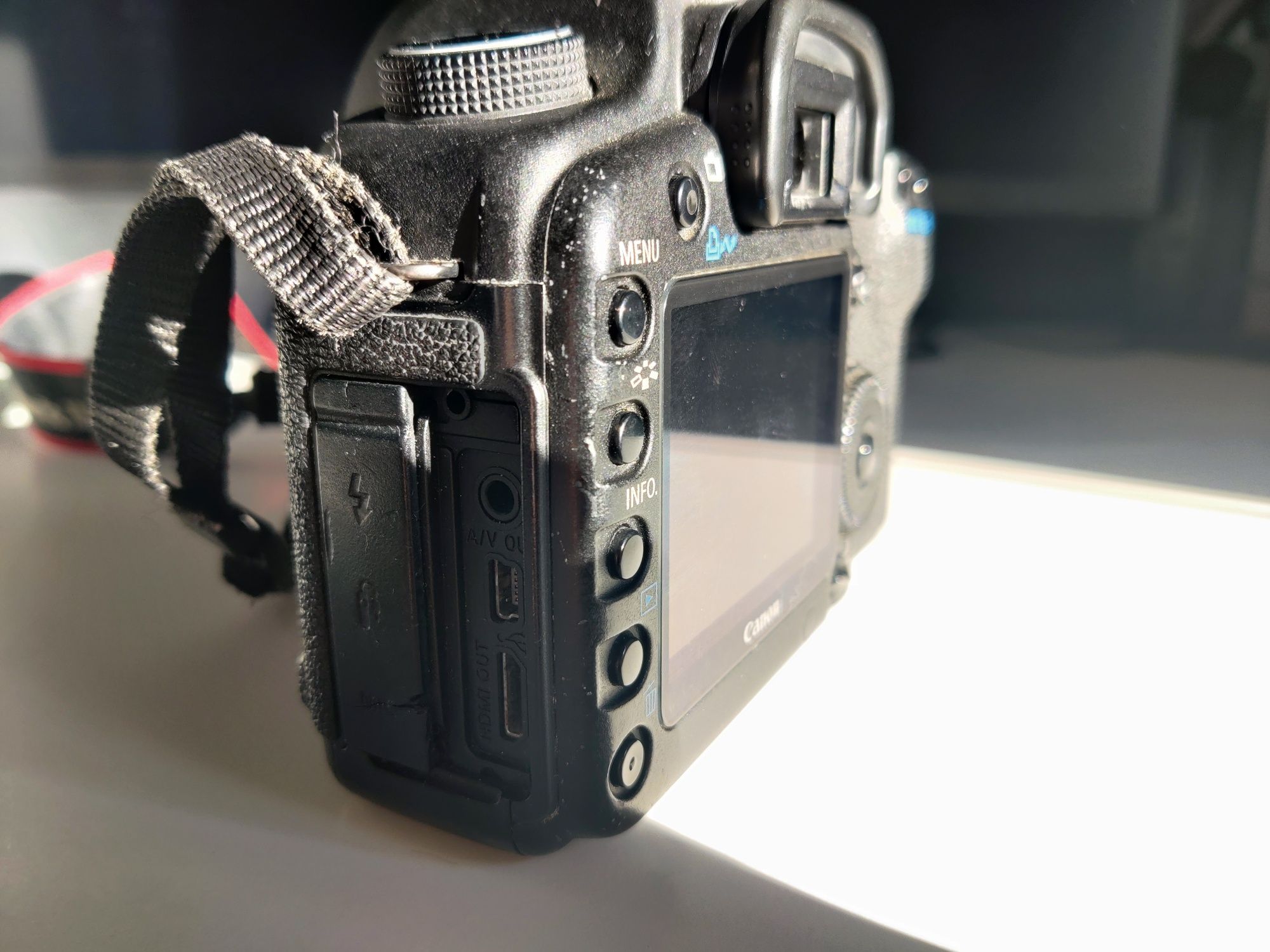 Aparat foto dslr Canon 5d Mark ii