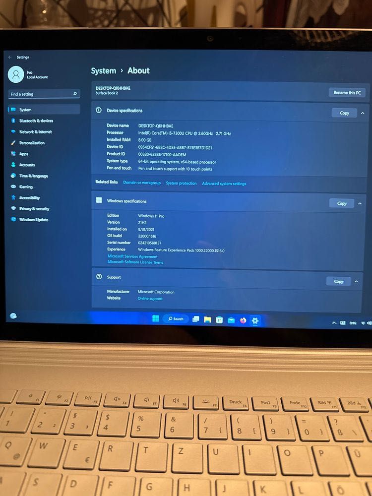 Surface Book 2 128 ssd 8gb ram i5