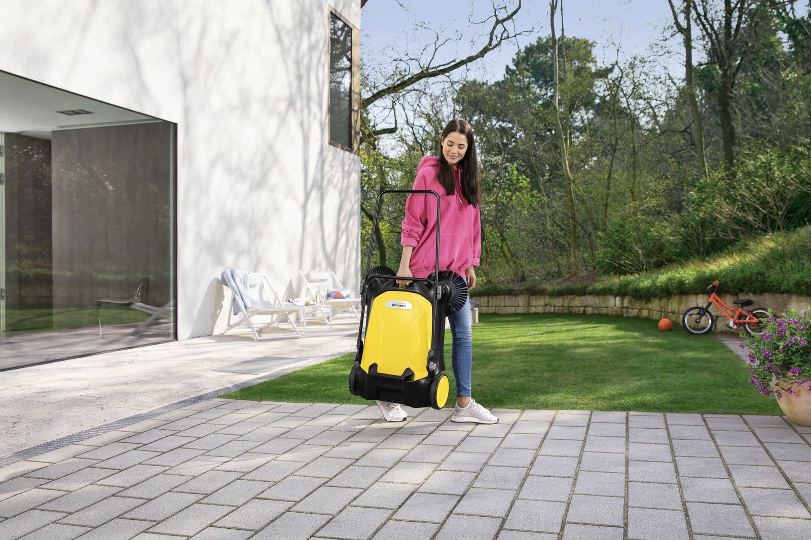 Подметальная машина KARCHER S 4 Twin