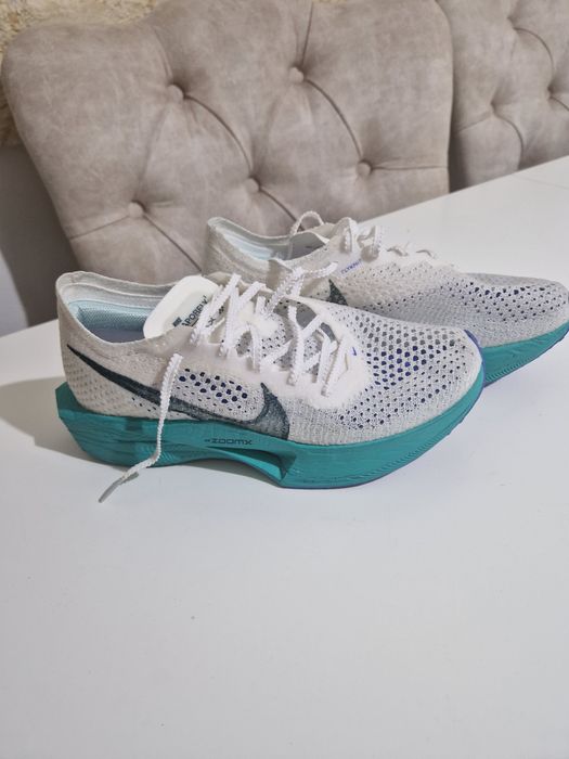 Adidasi nike vaporfly
