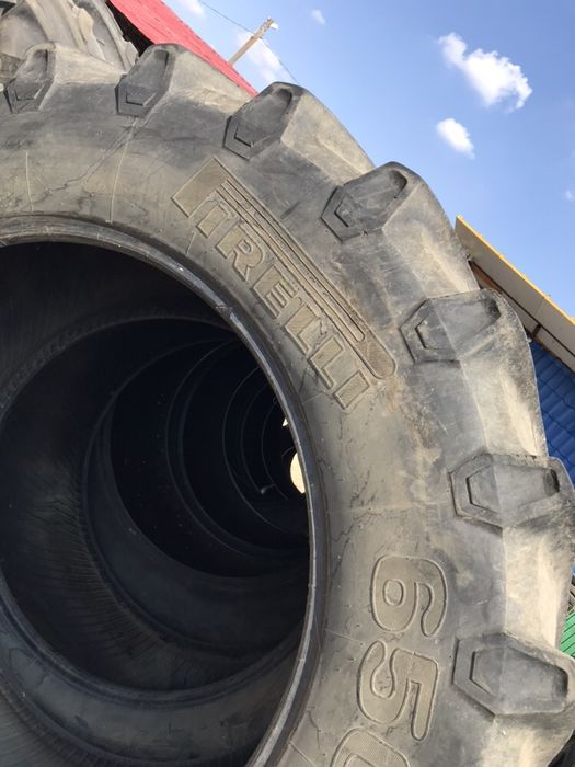 650/65r42 Pirelli
