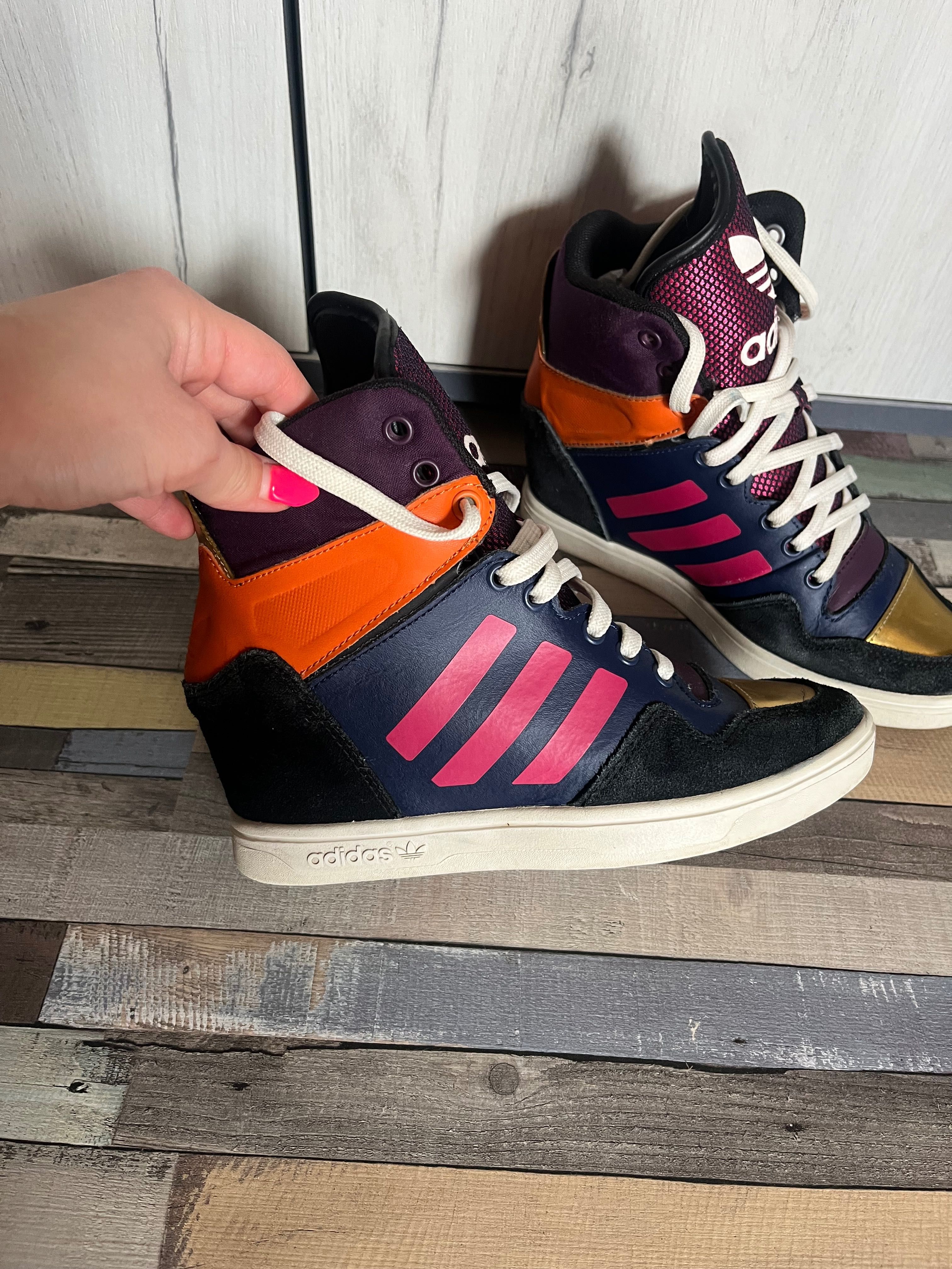 Оригинални платформи Adidas