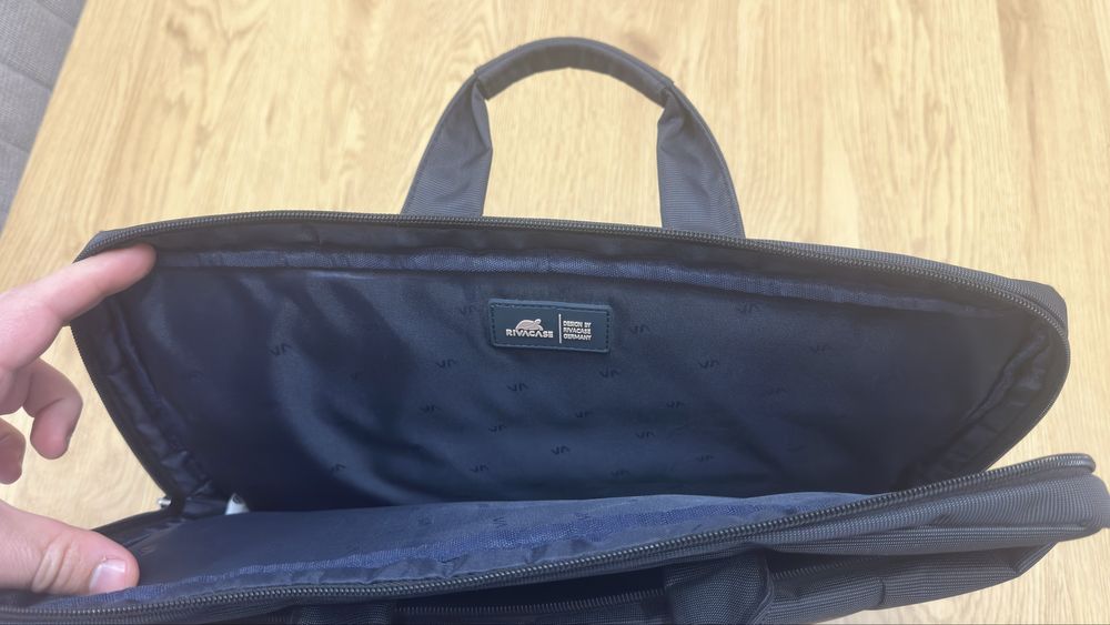 Rivacace | чанта за лаптол | до 15,6”