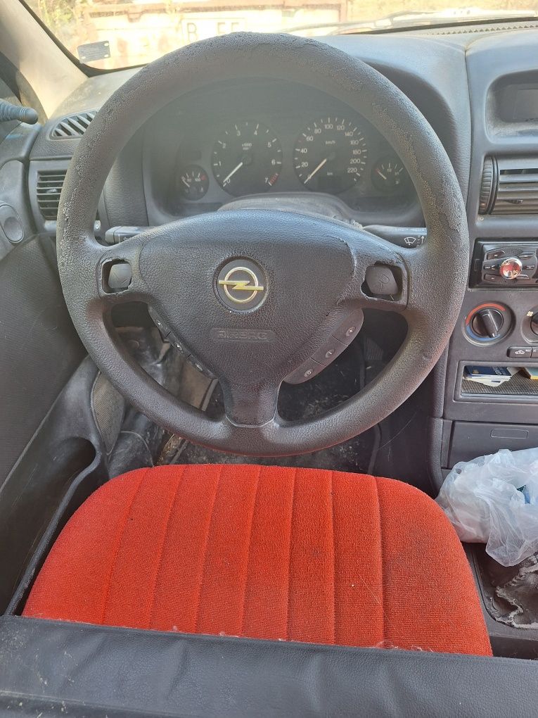 Части за Opel Astra 1.4 2000г.
