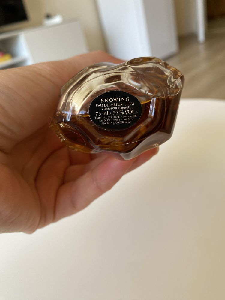 Eau de parfum KNOWING Estee Lauder