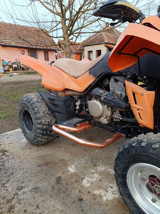 Vând atv dinli 450cc