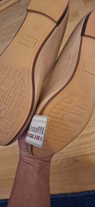 Нови обувки  Lasocki