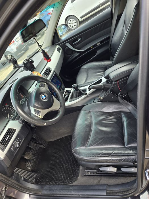 Vând BMW seria 3