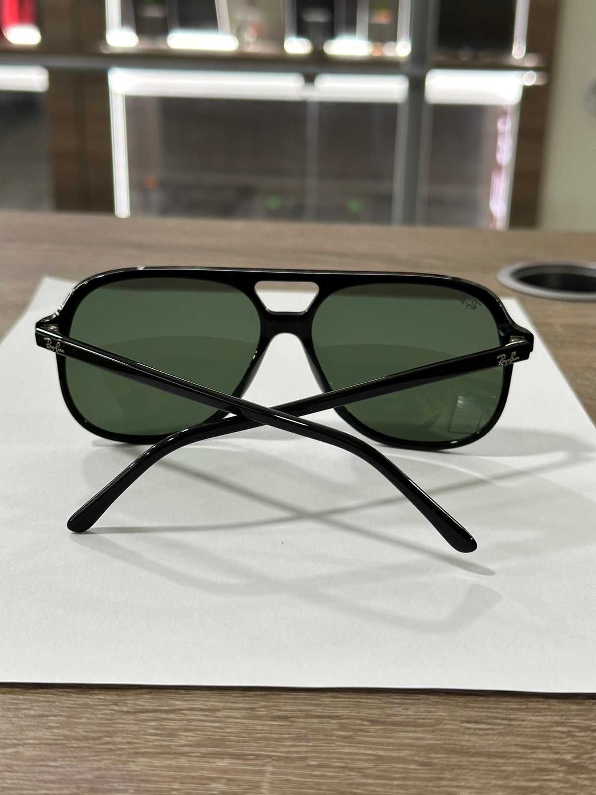Продавам Мъжки Слънчеви Очила Ray Ban