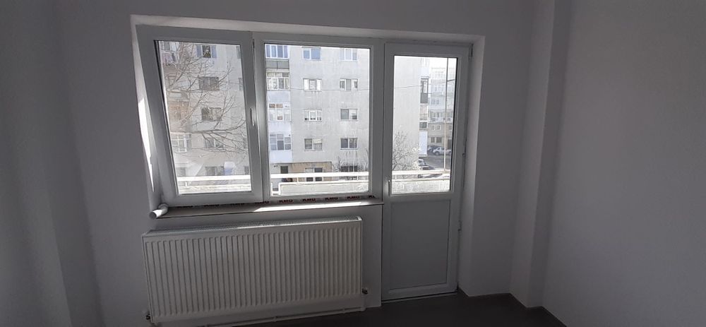 Vând apartament renovat
