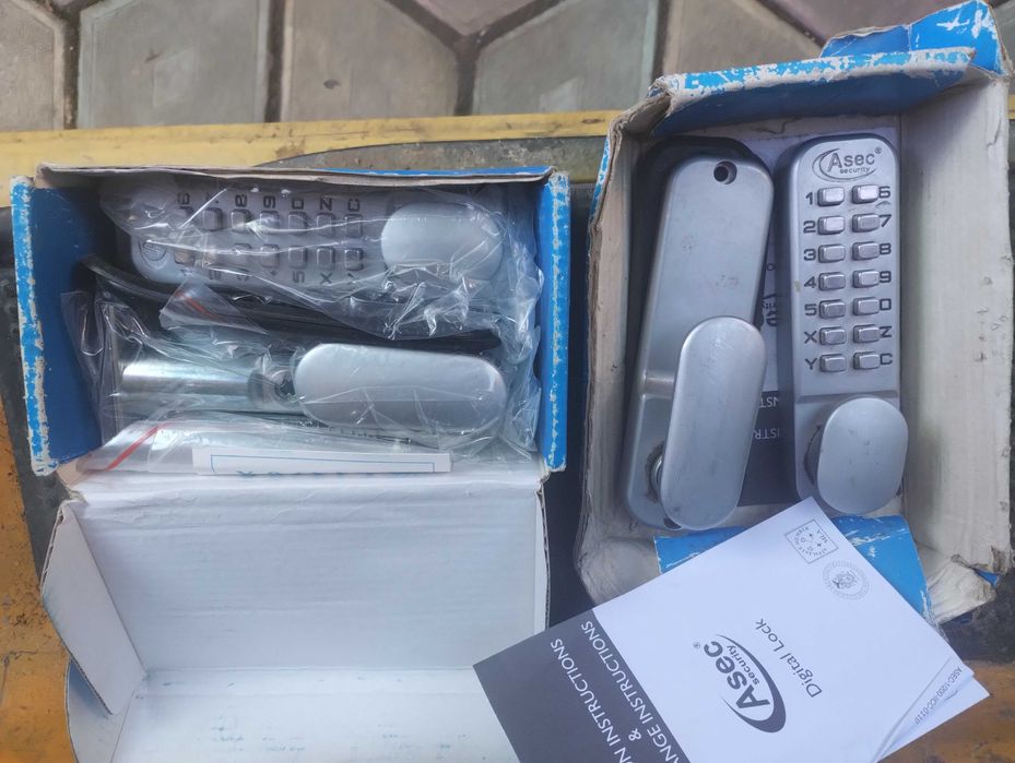 Se vinde diverse lucrurii noi si sh