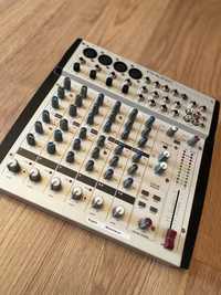 Vând mixer audio