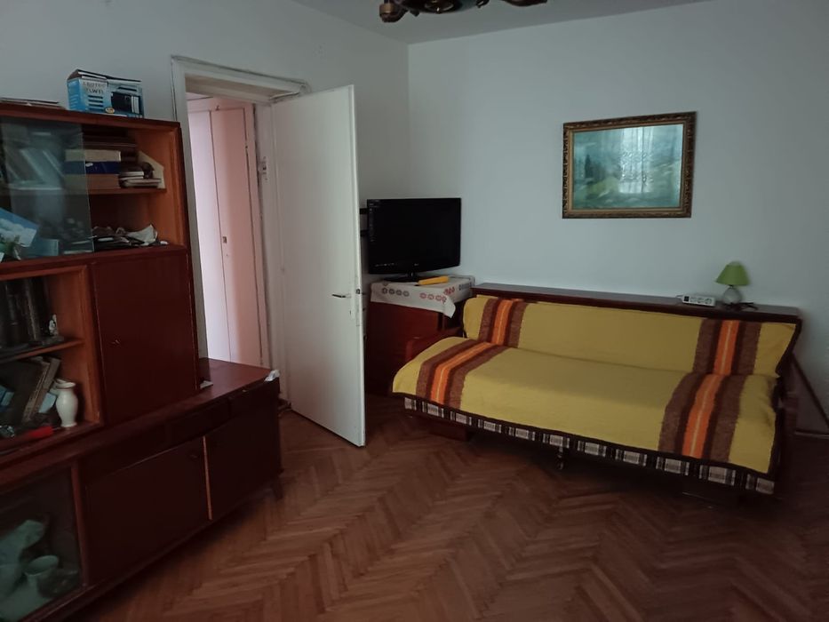 Apartament 2 camere Husi