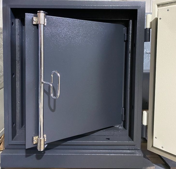 Seif cu rezistenta mare la foc