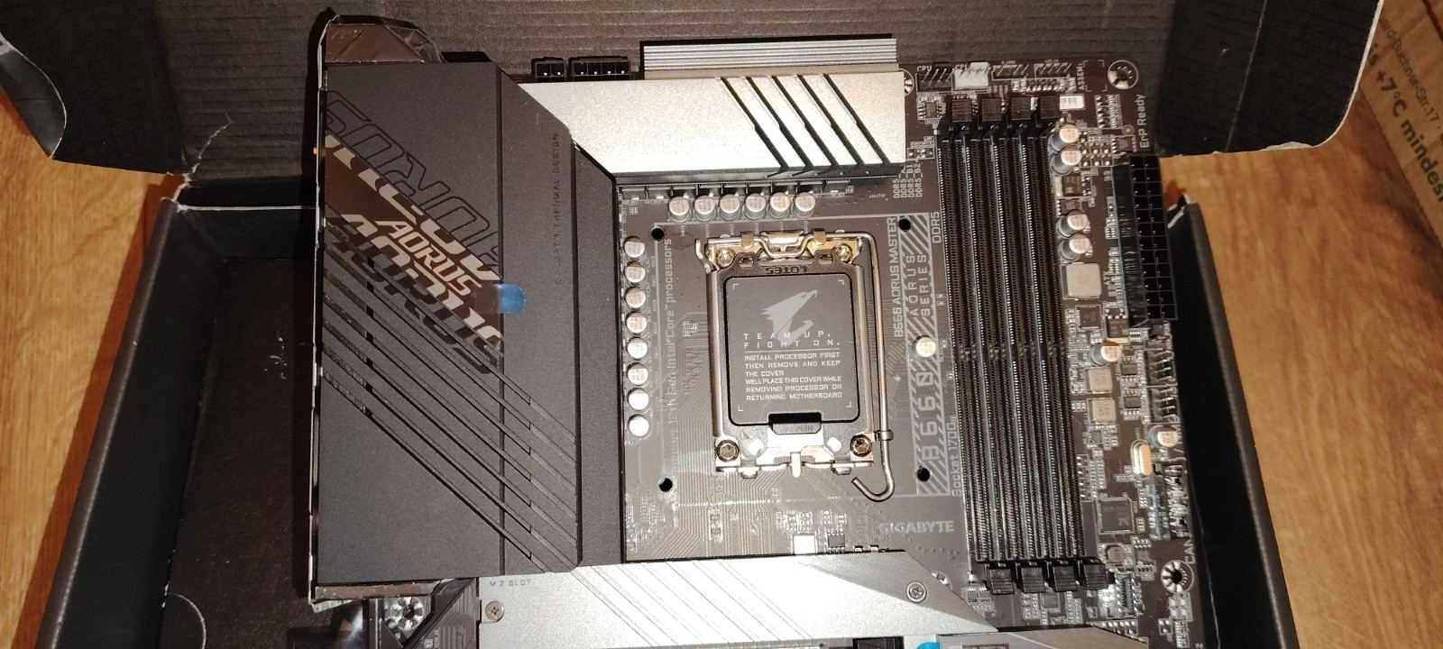 НОВА ! Дънна платка GIGABYTE B660 AORUS Master WIFI DDR5