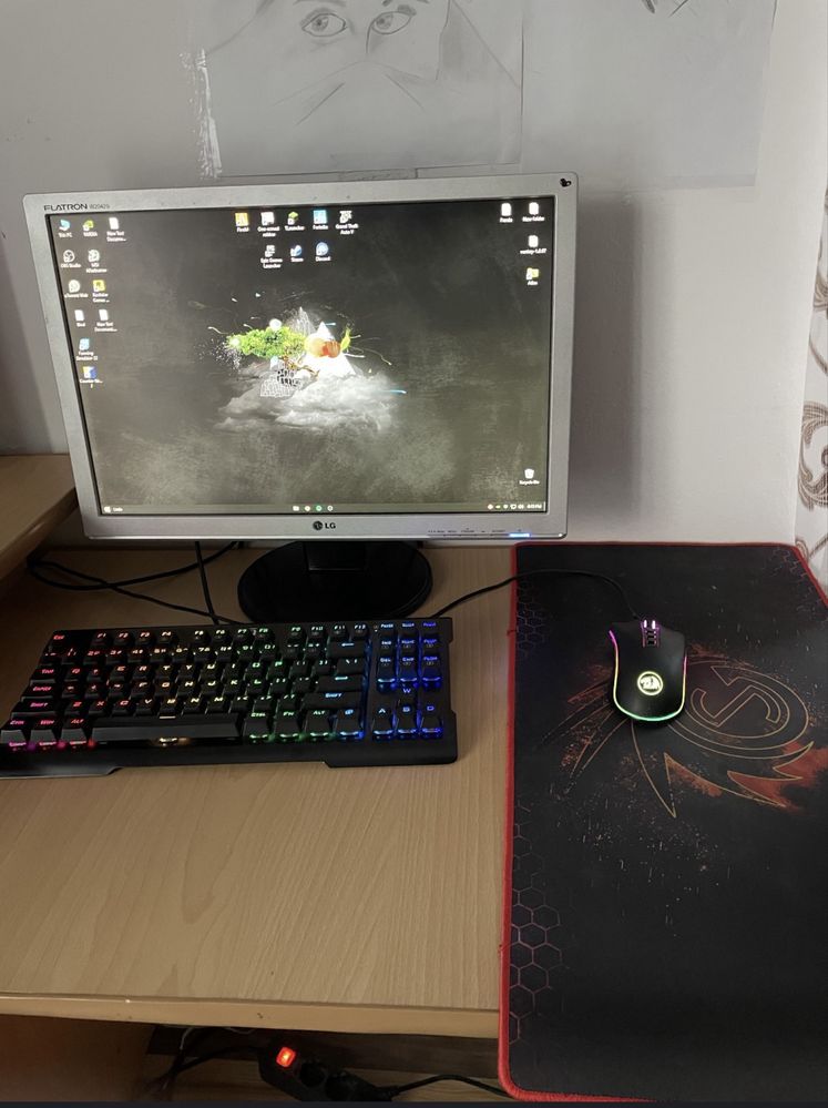 Vând pc gaming impecabil