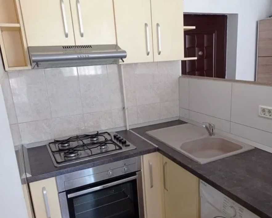 Дава се под наем Двустаен апартамент в Пловдив, Център - 45 кв.м за 153 € - Снимка #1