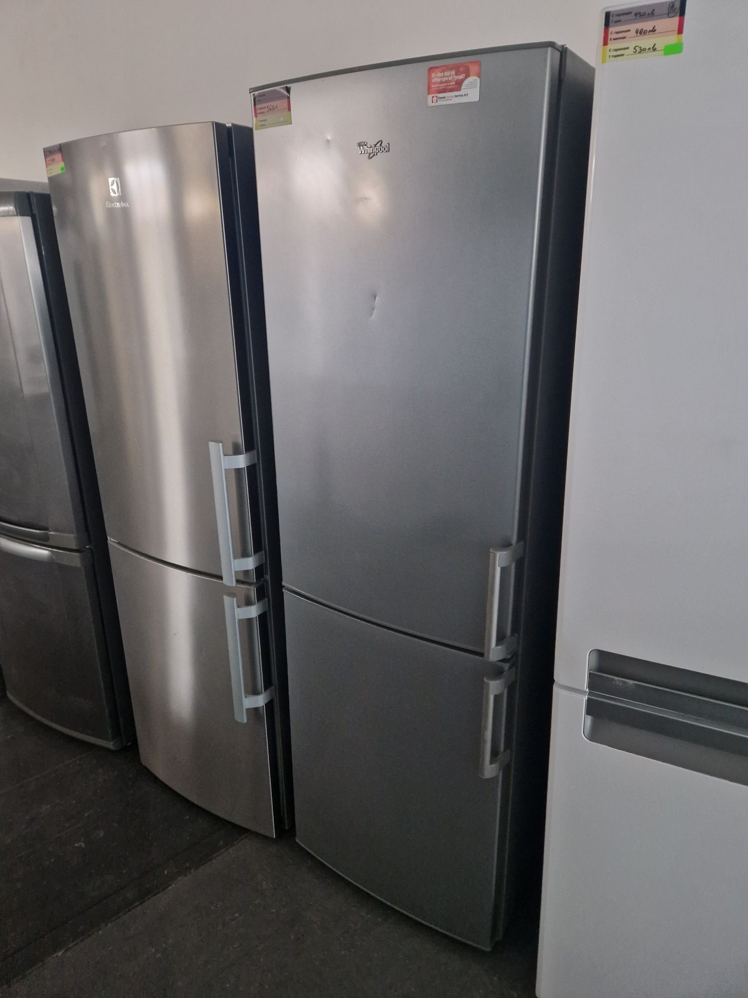 Хладилник с фризер Whirlpool A++ 186/60/60