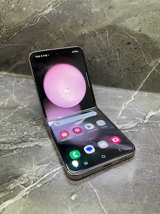 Samsung Galaxy Z Flip 5 / 256 Gb Астана Богенбая 54 лот 4375